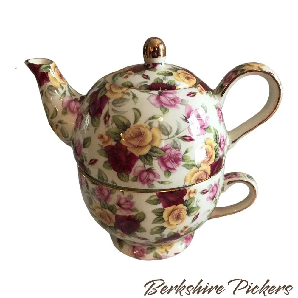 Chintz Floral stacking teapot and cup made in‎ the PRC